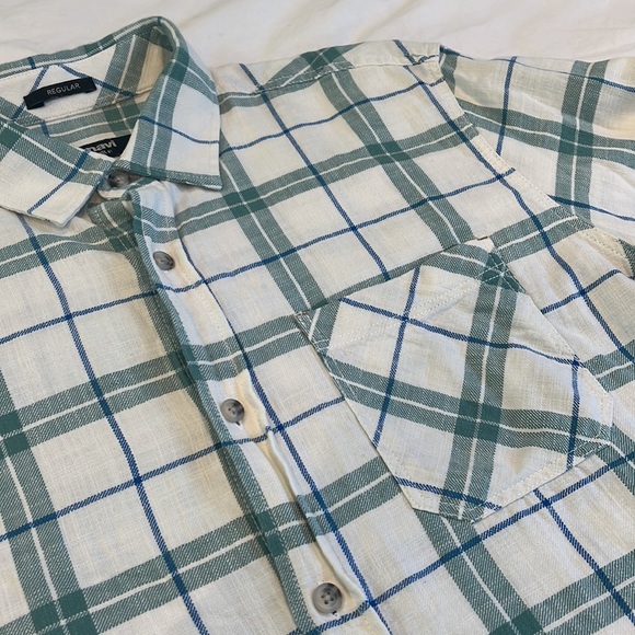 MENS LARGE MAVI BUTTON UP - Picture 2 of 3